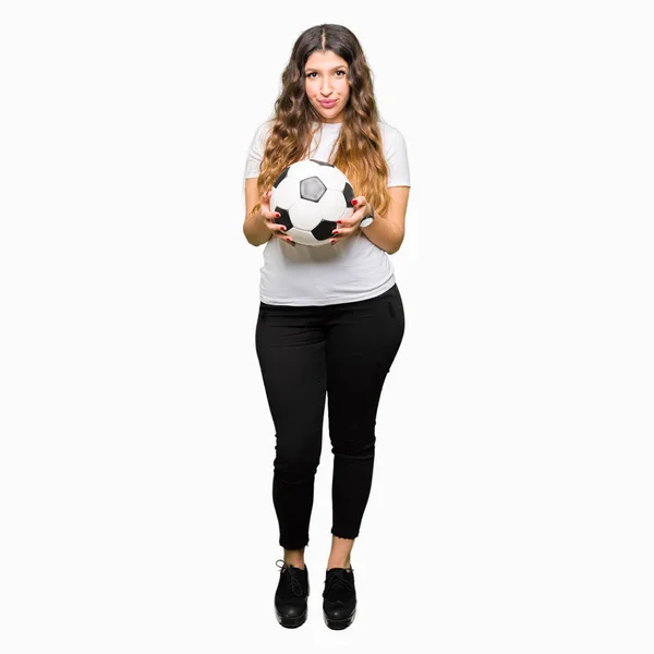 Mladé Dospělé Ženy Držící Fotbal Fotbalový Míč Jistý Výraz Inteligentní — Stock fotografie