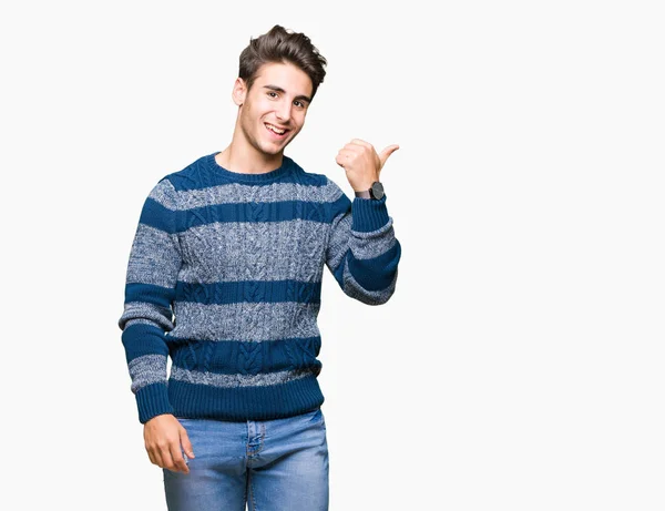 Jovem Homem Bonito Sobre Fundo Isolado Sorrindo Com Rosto Feliz — Fotografia de Stock