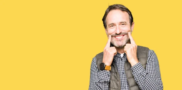 Homem Bonito Meia Idade Vestindo Colete Inverno Sorrindo Com Boca — Fotografia de Stock