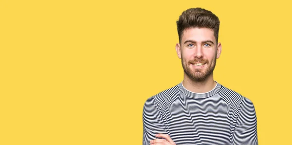 Joven Hombre Guapo Con Rayas Suéter Cara Feliz Sonriendo Con — Foto de Stock