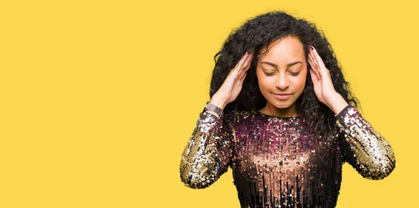 Young Beautiful Girl Curly Hair Wearing Night Party Dress Hand — Stock Photo, Image