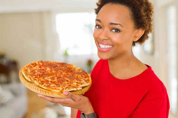 Beautiful Young African American Woman Showing Homemade Tasty Pizza — Stock Photo, Image