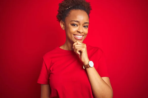 Young Beautiful African American Woman Afro Hair Isolated Red Background — Stock Photo, Image