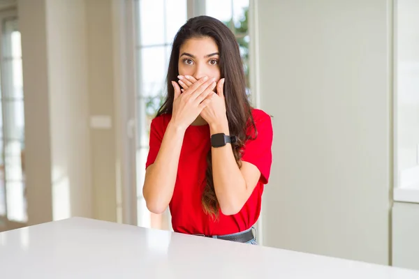 Young Beautiful Woman Home White Table Shocked Covering Mouth Hands — Stock Photo, Image