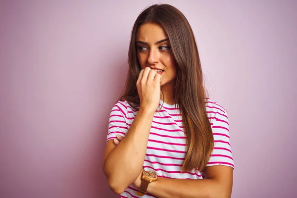 Young Beautiful Woman Wearing Striped Shirt Standing Isolated Pink Background — Stock Photo, Image