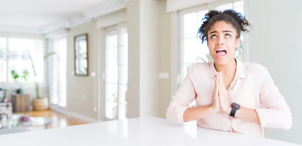 Wide Angle Beautiful African American Woman Afro Hair Begging Praying — Stock Photo, Image