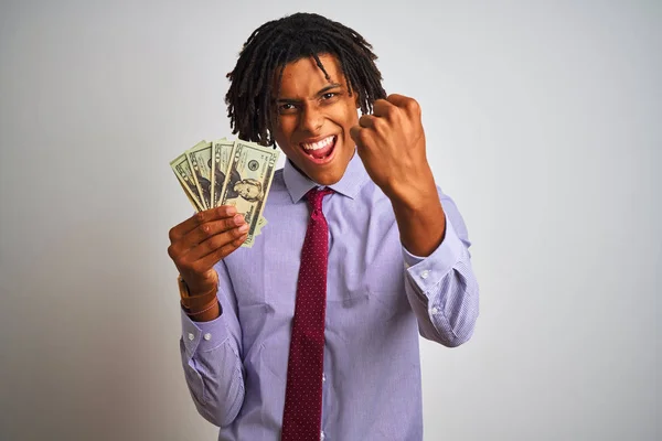 Afro Amerikaanse Zakenman Met Dreadlocks Houden Dollars Geïsoleerde Witte Achtergrond — Stockfoto