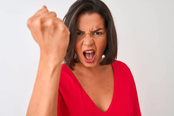 Ung Vacker Kvinna Klädd Röd Shirt Stående Över Isolerad Vit — Stockfoto