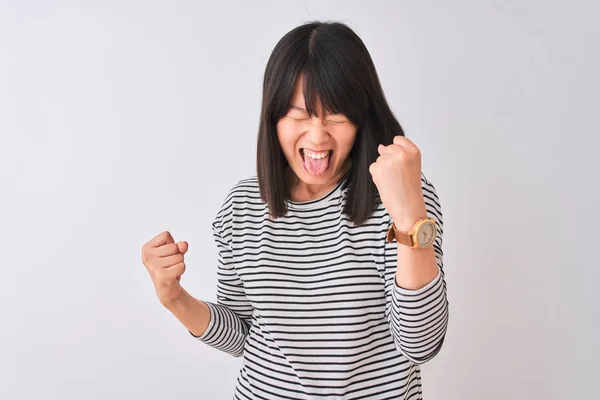 Junge Schöne Chinesin Schwarz Gestreiftem Shirt Über Isoliertem Weißem Hintergrund — Stockfoto