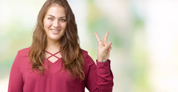 Mulher Bonita Size Jovem Sobre Fundo Isolado Sorrindo Com Rosto — Fotografia de Stock