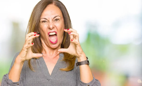 Piękny Wiek Średni Biznes Kobieta Krzyczy Sfrustrowany Wściekłości Ręce Próbuje — Zdjęcie stockowe