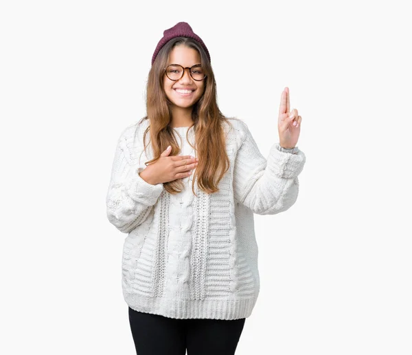 Junge Schöne Brünette Hipsterfrau Mit Brille Und Wintermütze Vor Isoliertem — Stockfoto