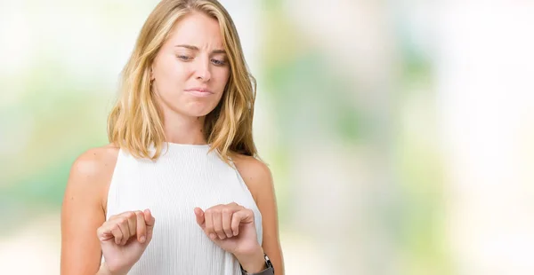 Mooie Elegante Jongedame Geïsoleerde Achtergrond Walgen Expressie Ontevreden Angstig Walging — Stockfoto