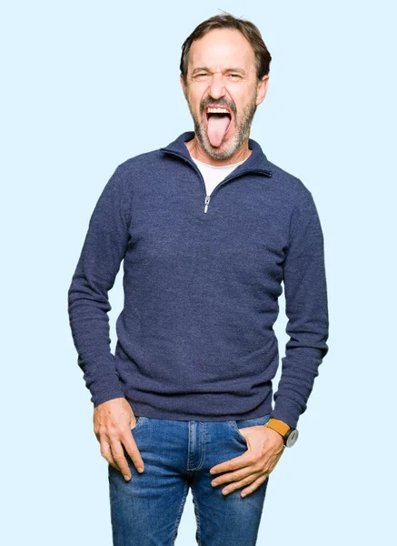 Homem Bonito Meia Idade Vestindo Uma Camisola Furando Língua Feliz — Fotografia de Stock
