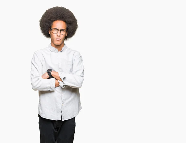 Jovem Afro Americano Com Cabelo Afro Vestindo Óculos Céticos Nervosos — Fotografia de Stock