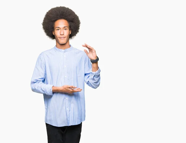 Jonge Afro Amerikaanse Man Met Afro Haar Gesturing Met Handen — Stockfoto