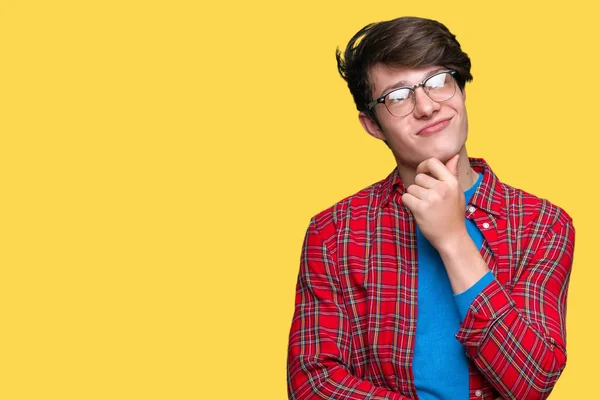 Joven Estudiante Guapo Con Gafas Sobre Fondo Aislado Con Mano —  Fotos de Stock