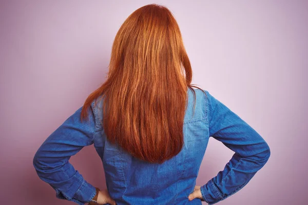 Beautiful Redhead Woman Wearing Denim Shirt Striped Shirt Isolated Pink — Stock Photo, Image