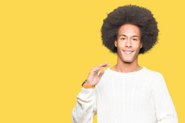 Young African American Man Afro Hair Wearing Winter Sweater Gesturing — Stock Photo, Image