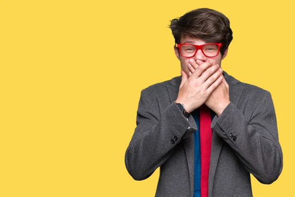 Joven Hombre Negocios Guapo Con Gafas Rojas Sobre Fondo Aislado —  Fotos de Stock