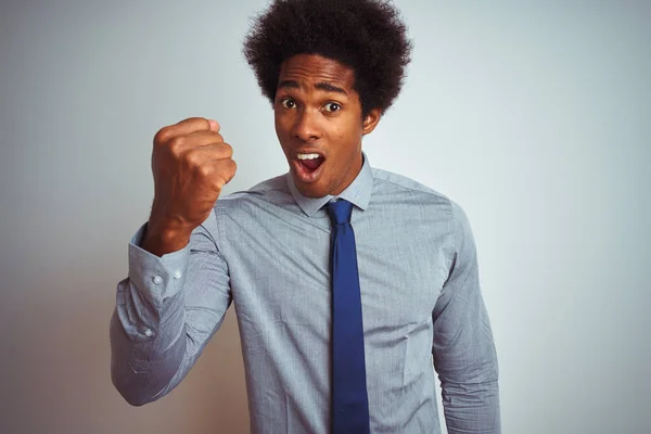 Hombre Negocios Americano Con Pelo Afro Vistiendo Camisa Corbata Sobre —  Fotos de Stock