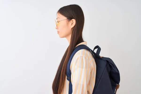 Jonge Chinese Student Vrouw Dragen Bril Rugzak Geïsoleerde Witte Achtergrond — Stockfoto