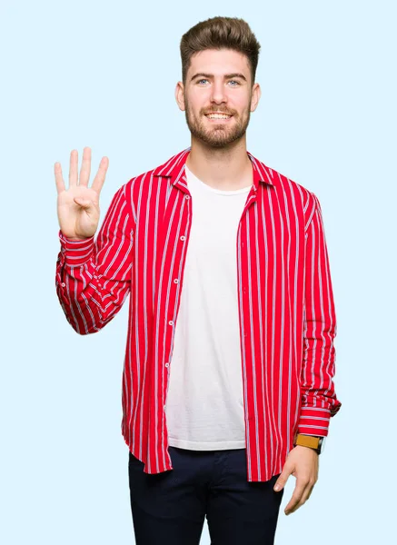 Junger Gutaussehender Mann Rotem Hemd Zeigt Mit Finger Nummer Vier — Stockfoto