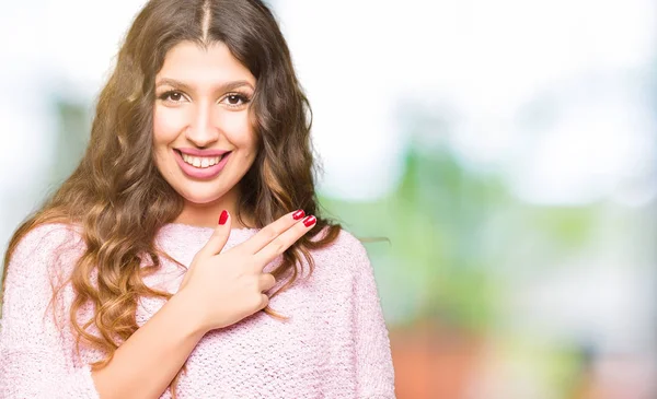 Giovane Bella Donna Che Indossa Maglione Rosa Allegro Con Sorriso — Foto Stock