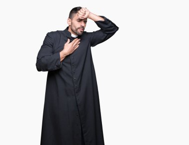 Genç Hıristiyan rahip izole arka plan dokunmadan üzerinde hastalık ve ateş, grip ve soğuk, virüs hasta için alın