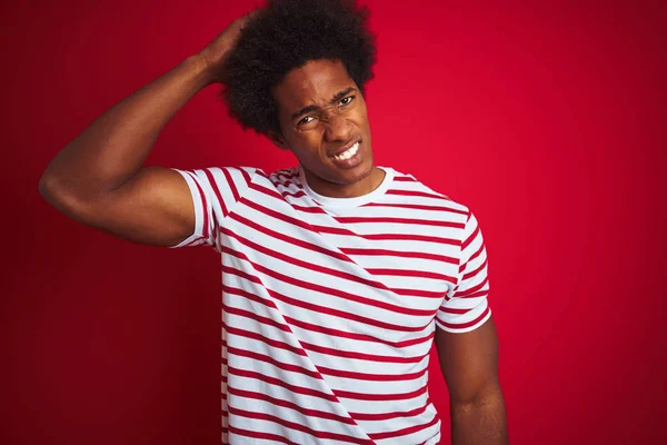 Jovem Americano Africano Com Cabelo Afro Vestindo Camiseta Listrada Sobre — Fotografia de Stock