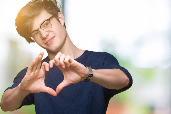 Homem Bonito Jovem Vestindo Óculos Sobre Fundo Isolado Sorrindo Amor — Fotografia de Stock