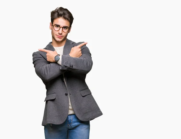 Młody Biznes Człowiek Noszenie Okularów Białym Tle Pointing Obydwie Strony — Zdjęcie stockowe