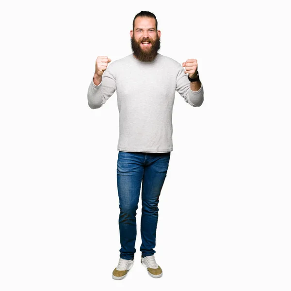 Young Blond Man Wearing Casual Sweater Celebrating Surprised Amazed Success — Stock Photo, Image