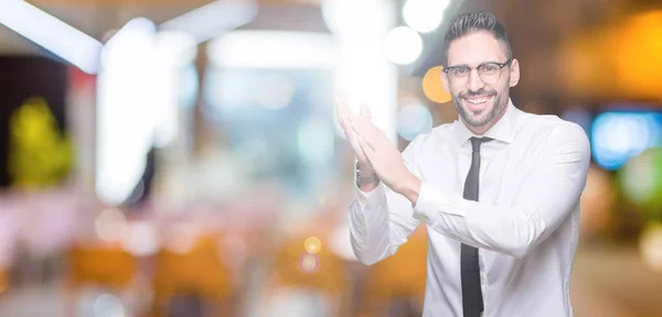 Jeune Homme Affaires Beau Portant Des Lunettes Sur Fond Isolé — Photo