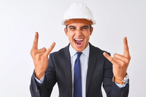 Jovem Arquiteto Bonito Homem Vestindo Terno Capacete Sobre Fundo Branco — Fotografia de Stock