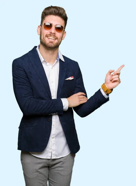 Young Handsome Elegant Man Wearing Sunglasses Fashion Blazer Big Smile — Stock Photo, Image