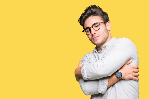 Young Handsome Man Wearing Glasses Isolated Background Hugging Oneself Happy — Stock Photo, Image