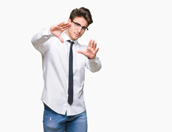 Mladí Obchodní Muž Nosíš Brýle Nad Izolované Pozadí Úsměvem Dělá — Stock fotografie