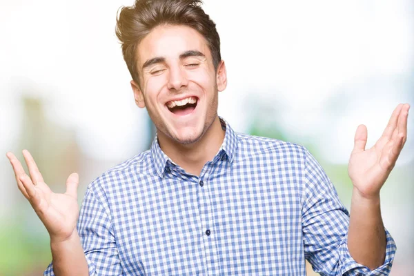 Joven Hombre Negocios Guapo Sobre Fondo Aislado Celebrando Loco Loco — Foto de Stock