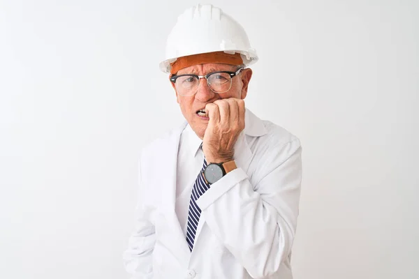 Senior Grey Haired Engineer Man Wearing Coat Helmet Isolated White — Stock Photo, Image