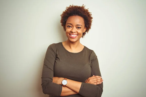 Joven Mujer Afroamericana Hermosa Con Pelo Afro Sobre Fondo Aislado — Foto de Stock