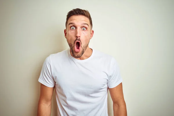 Young Handsome Man Wearing Casual White Shirt Isolated Background Afraid — Stock Photo, Image