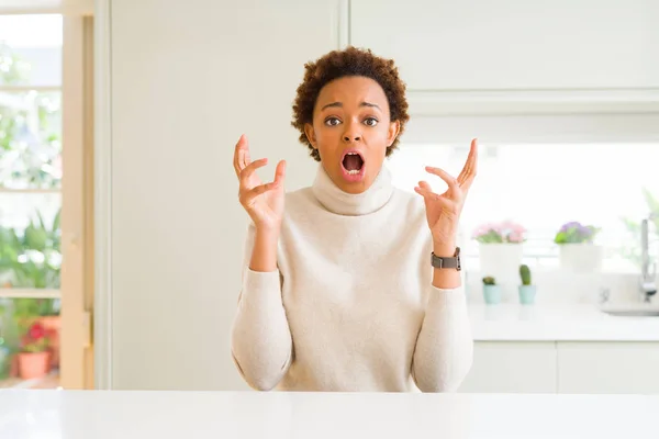 Young Beautiful African American Woman Home Crazy Mad Shouting Yelling — Stock Photo, Image