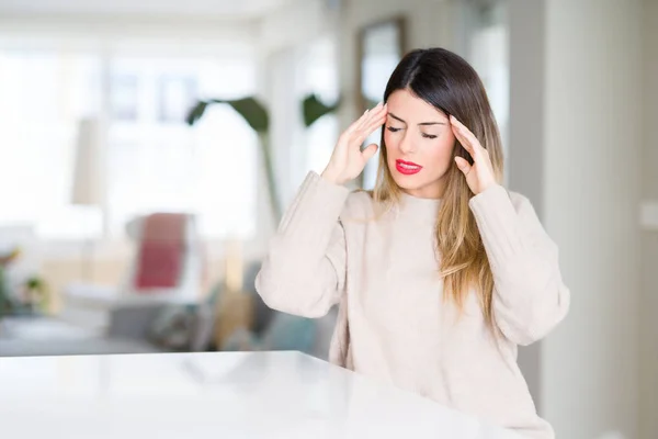Young Beautiful Woman Wearing Winter Sweater Home Hand Head Pain — Stock Photo, Image