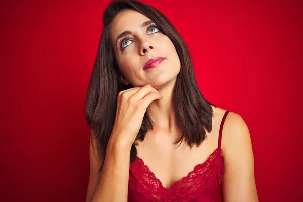 Jonge Mooie Vrouw Dragen Sexy Lingerie Rode Geïsoleerde Achtergrond Met — Stockfoto