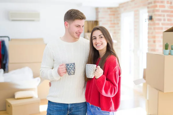 Beautiful Young Couple Smiling Love Drinking Cup Coffee Celebrating Moving — Stock Photo, Image