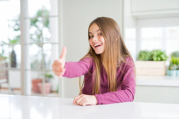 Beautiful Young Girl Kid White Table Smiling Friendly Offering Handshake — Stock Photo, Image