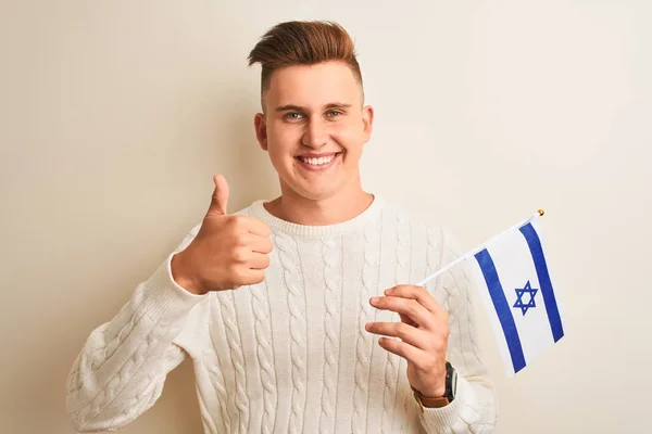 Ung Stilig Man Holding Israel Israeliska Flaggan Över Isolerad Vit — Stockfoto