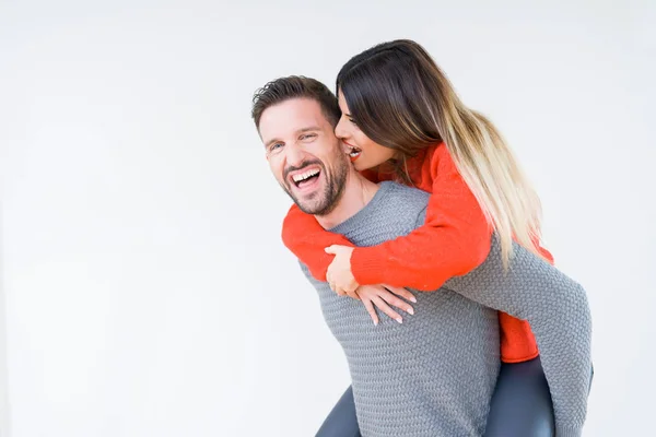 Belo Jovem Casal Apaixonado Beijando Abraçando Outro Relação Romântica — Fotografia de Stock