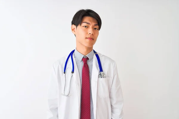 Κινέζος Γιατρός Άντρας Φορώντας Γραβάτα Παλτό Και Στηθοσκόπιο Πάνω Από — Φωτογραφία Αρχείου